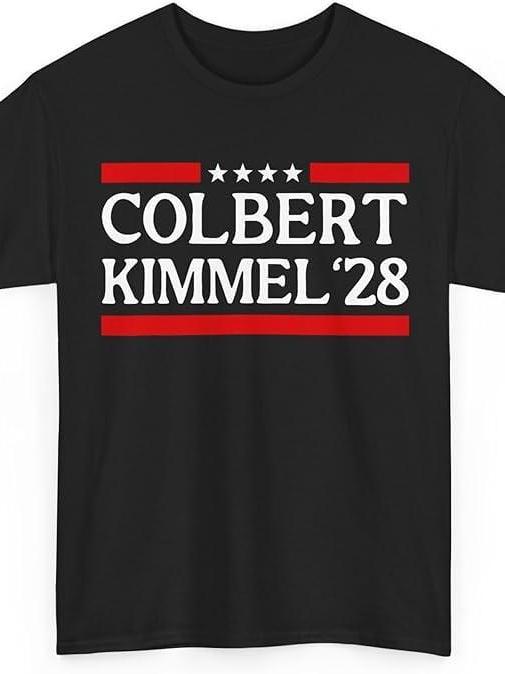 Lvousa Colbert Kimmel '28 Graphic T-shirt, Black, 100% Cotton, Unisex, Crew Neck, Short Sleeve, Novelty Political Humor Tee Colbert Kimmel '28 220gsm Cotton Round Neck Short Sleeve Casual Henley Shirt Men T-shirt